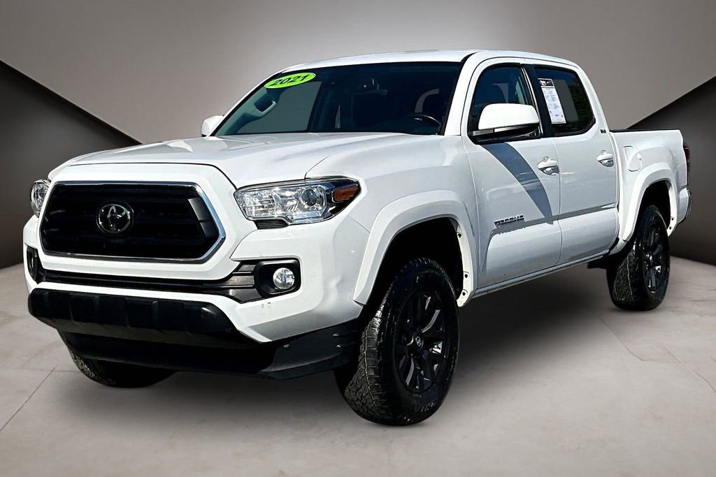 Used 2021 Toyota Tacoma SR5 AWD/4WD image 3