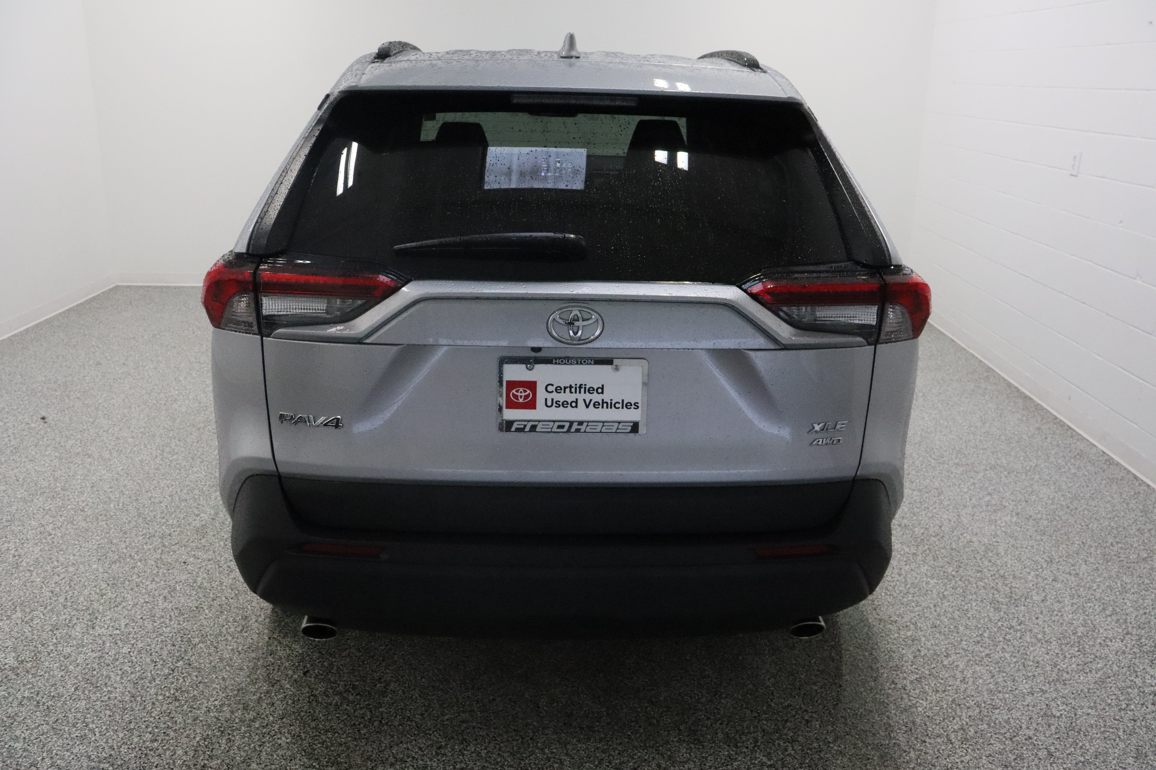 Used 2025 Toyota RAV4 XLE w/ Convenience Package AWD/4WD image 8