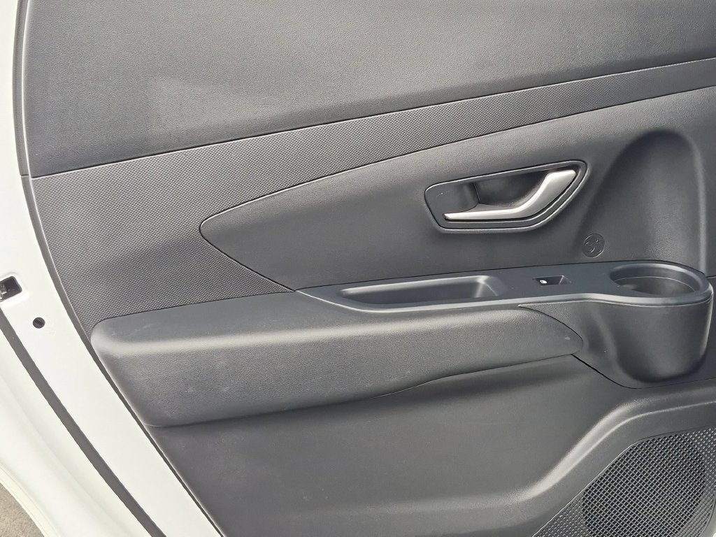 Used 2025 Hyundai Santa Cruz SEL FWD image 27