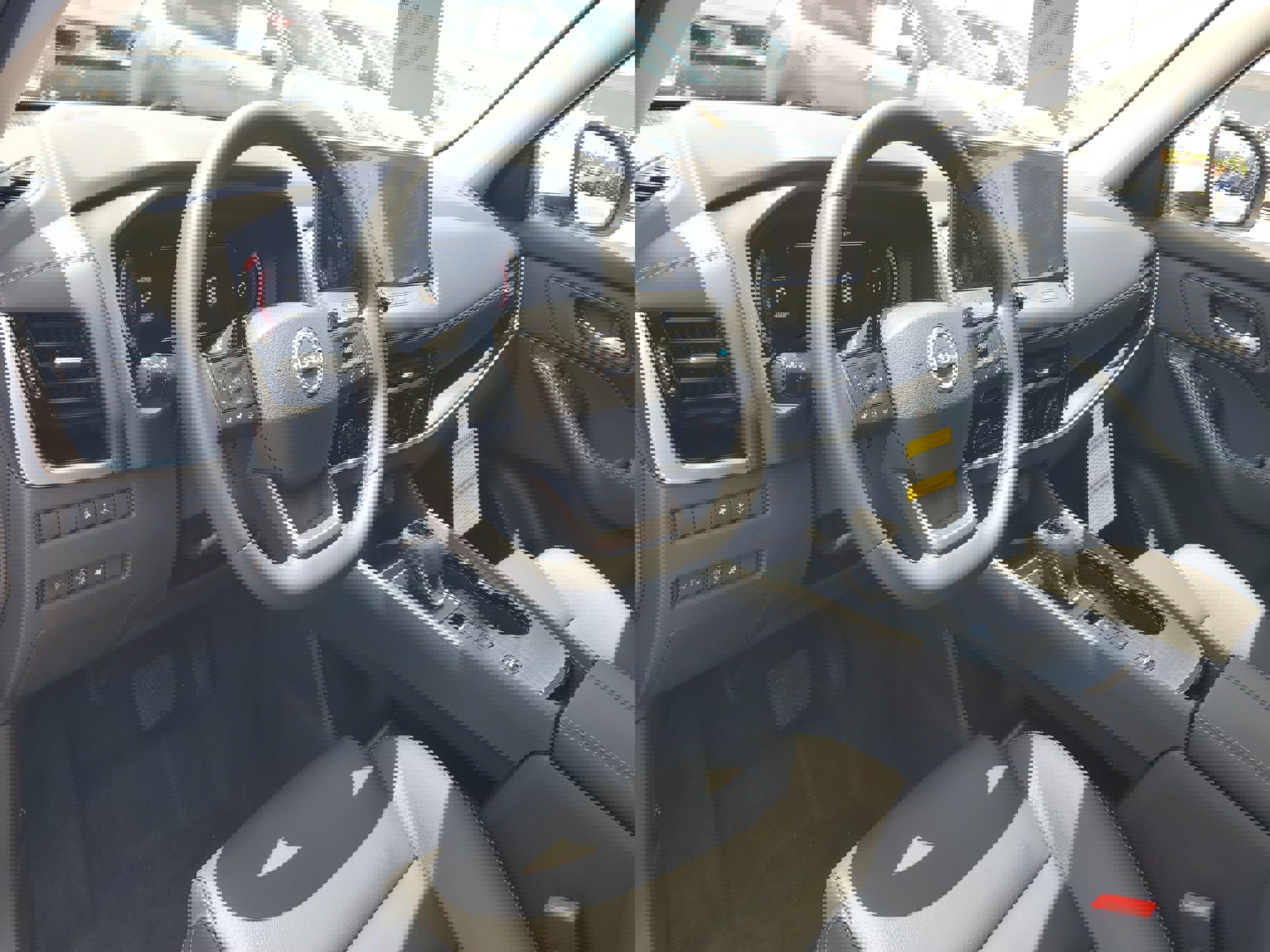 New 2025 Nissan Rogue SL w/ SL Premium Package image 9