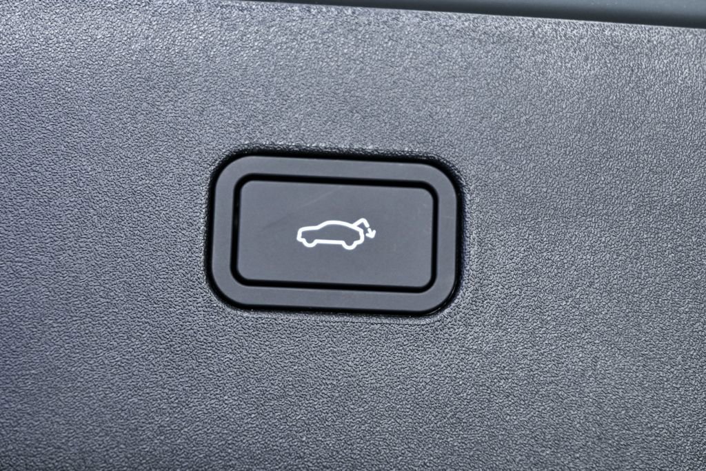 New 2026 Volvo EX30 Cross Country Ultra w/ Protection Package Premier image 30