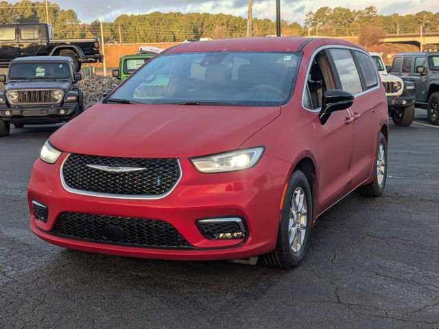 New 2026 Chrysler Pacifica Select image 4