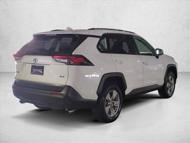 Used 2025 Toyota RAV4 XLE FWD image 5