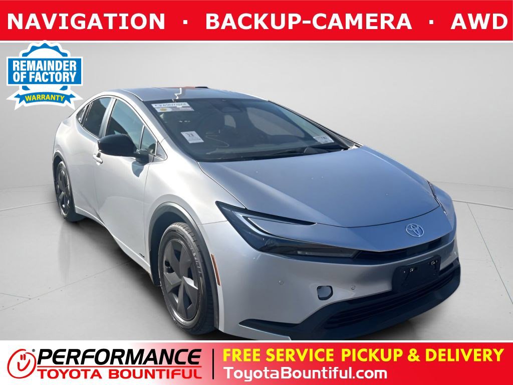 Used 2024 Toyota Prius LE image 1