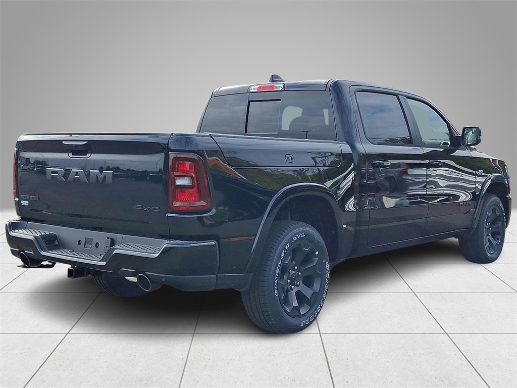 New 2026 RAM 1500 4x4 Crew Cab image 3