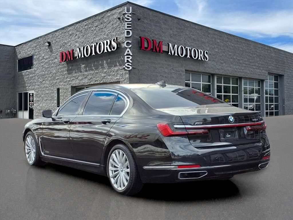 Used 2021 BMW 740i xDrive w/ Premium Package AWD/4WD image 3