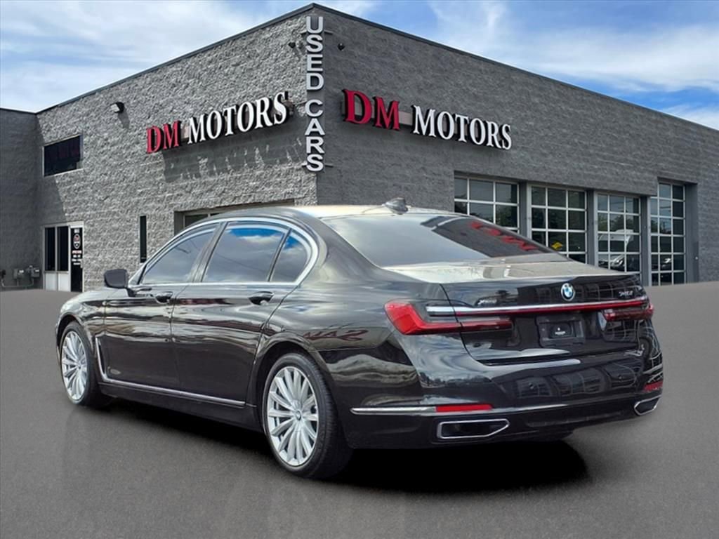 Used 2021 BMW 740i xDrive w/ Premium Package AWD/4WD image 3