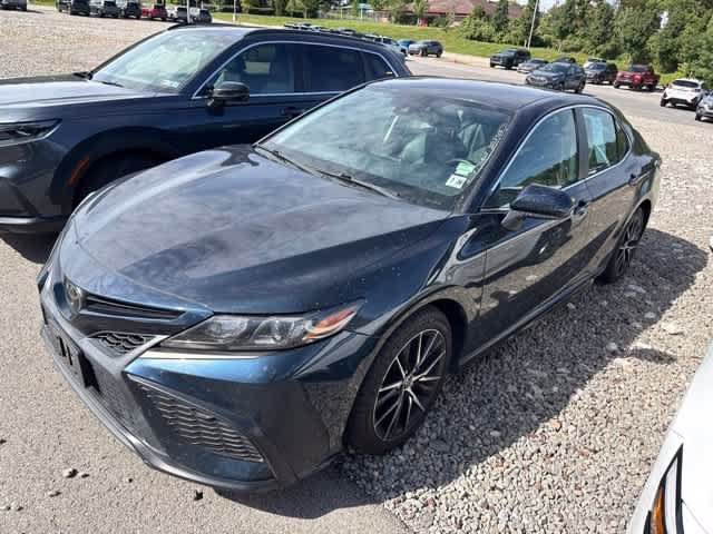 Used 2021 Toyota Camry SE