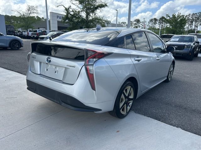 Used 2016 Toyota Prius Four Touring image 4