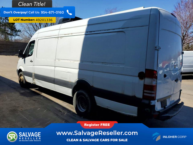 Used 2013 Freightliner Sprinter 3500 RWD image 3