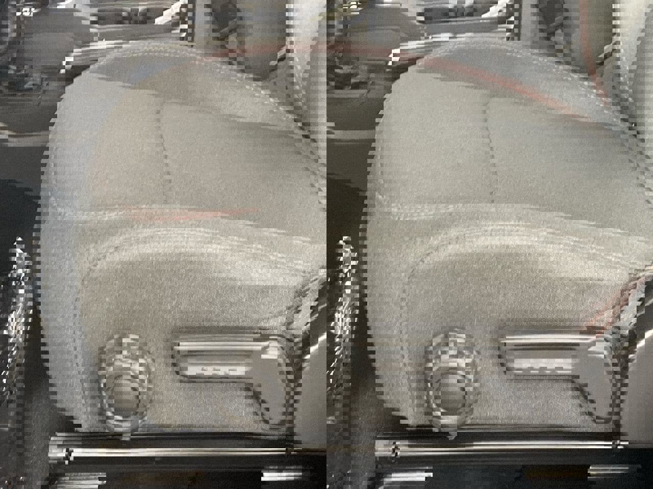 Used 2025 Jeep Wrangler Unlimited Rubicon image 18