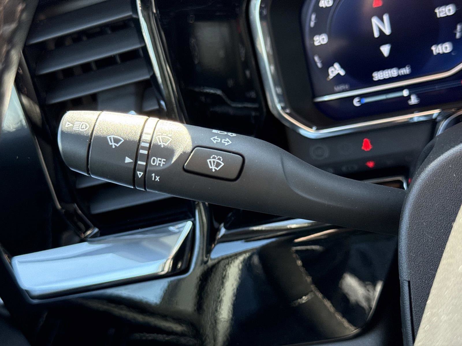 Used 2023 Chevrolet Silverado 1500 LTZ image 9