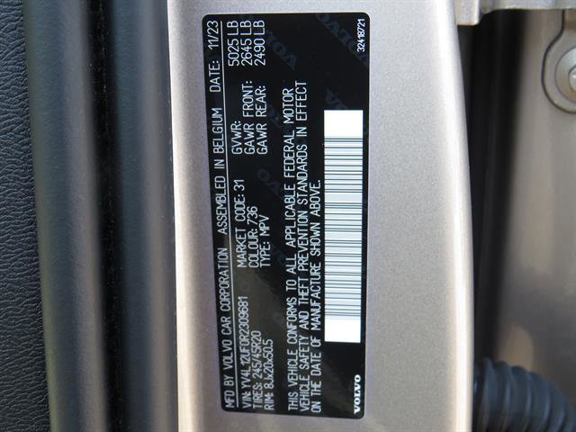 Used 2024 Volvo XC40 B5 Ultimate w/ Climate Package AWD/4WD image 9
