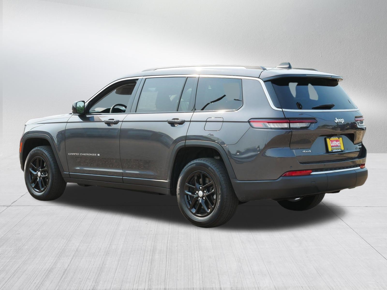 Used 2023 Jeep Grand Cherokee L Laredo w/ Luxury Tech Group I AWD/4WD image 5