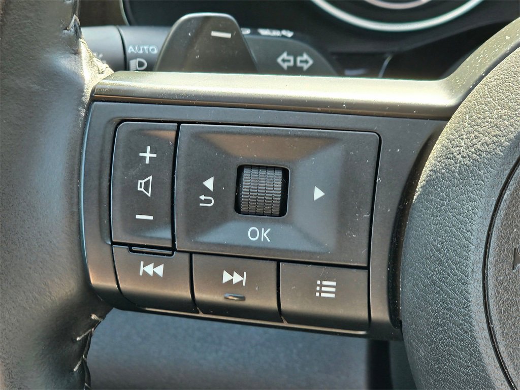 Certified 2024 Nissan Pathfinder SV image 21