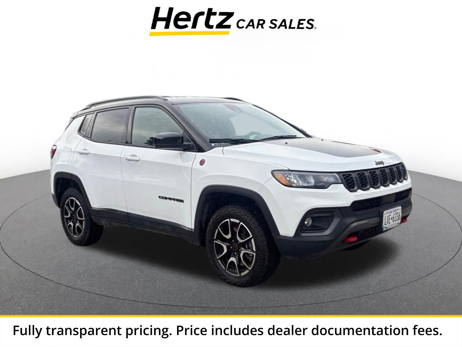 Used 2025 Jeep Compass Trailhawk AWD/4WD image 1