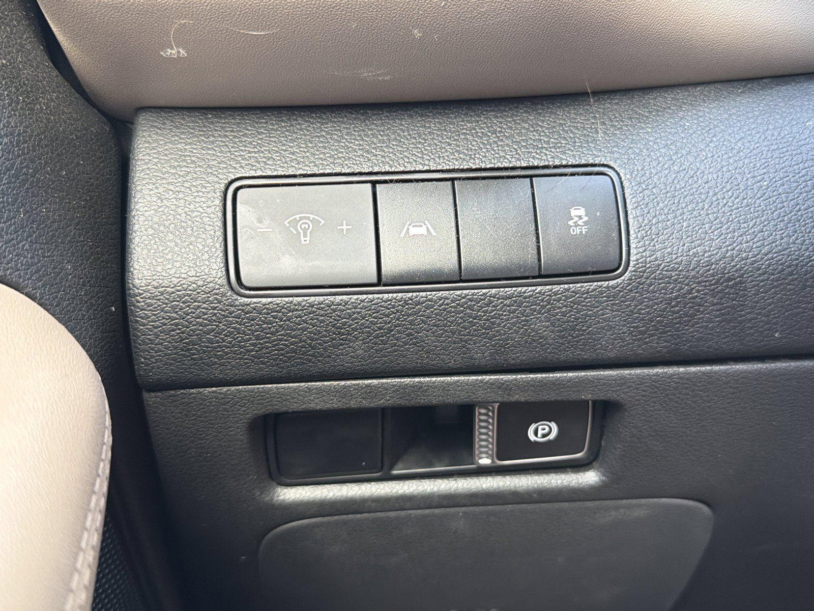 Used 2023 Hyundai Santa Fe SE FWD image 26