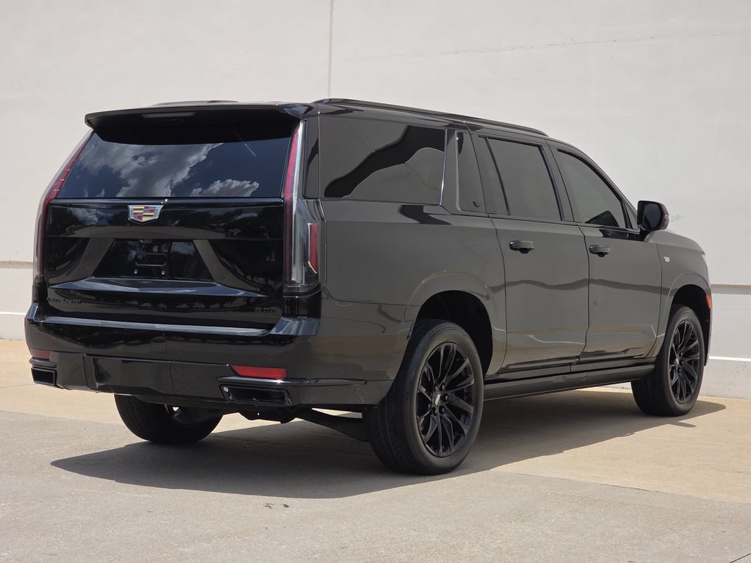 Used 2024 Cadillac Escalade ESV Premium Luxury w/ Performance Package AWD/4WD image 5
