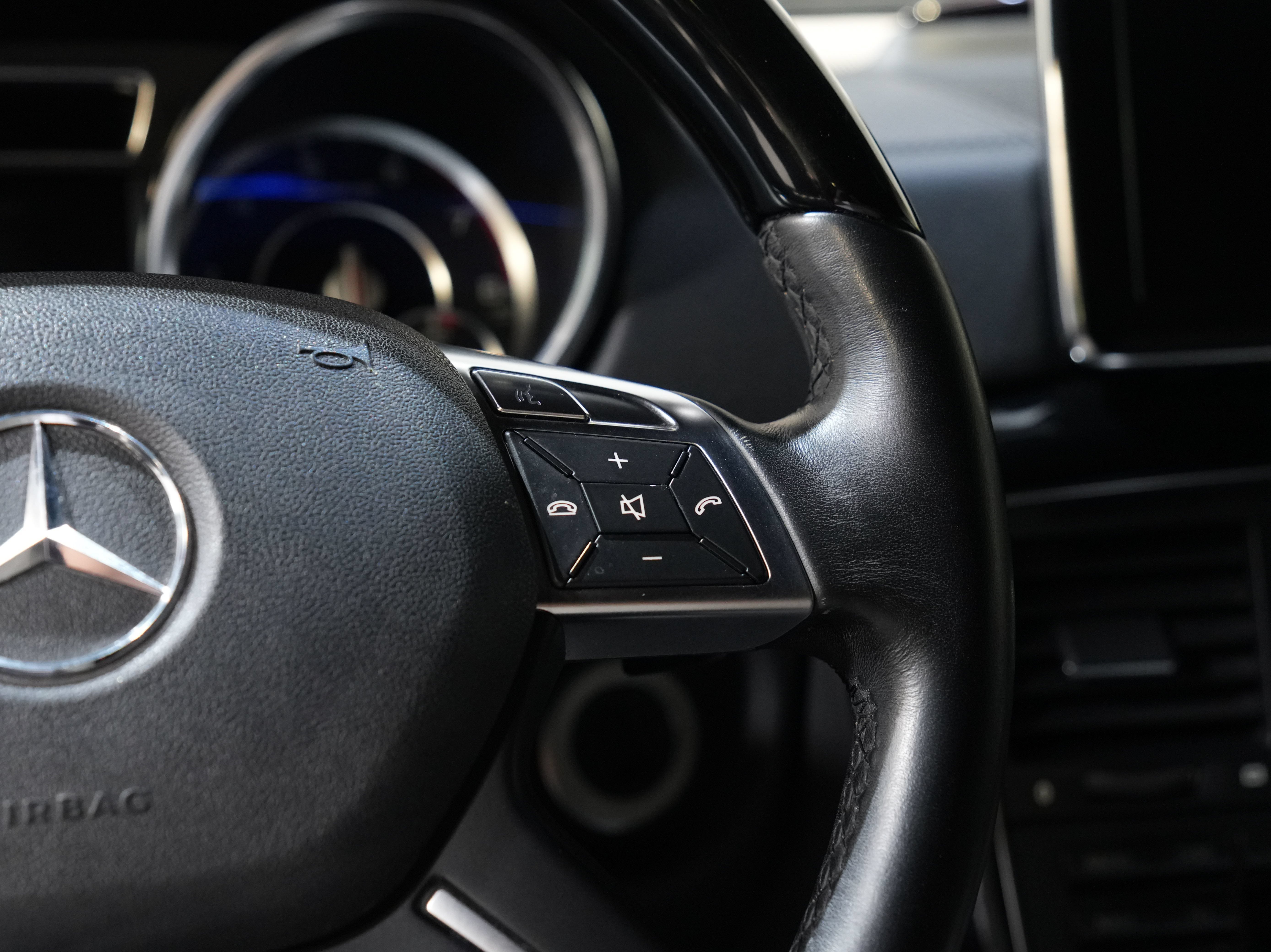 Used 2013 Mercedes-Benz G 63 AMG 4MATIC image 40