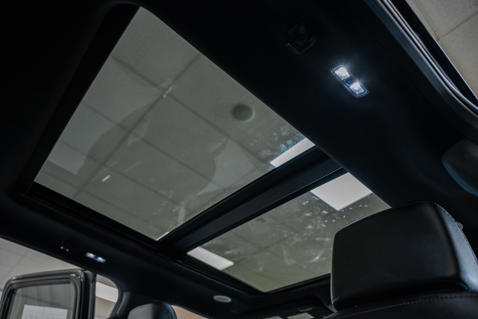 Certified 2023 Ford F150 Lariat w/ Equipment Group 502A High image 44