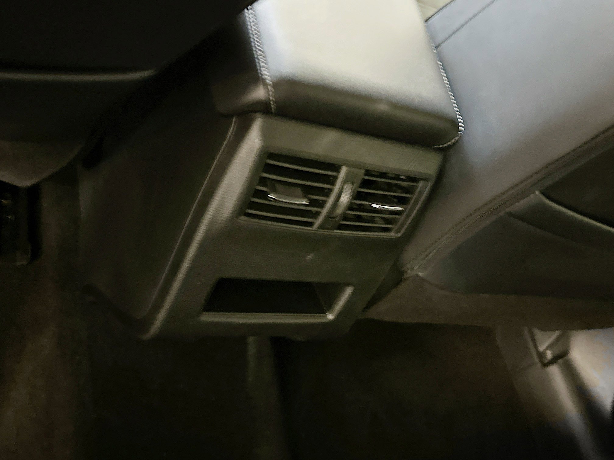 Used 2025 Mitsubishi Outlander SE AWD/4WD image 28