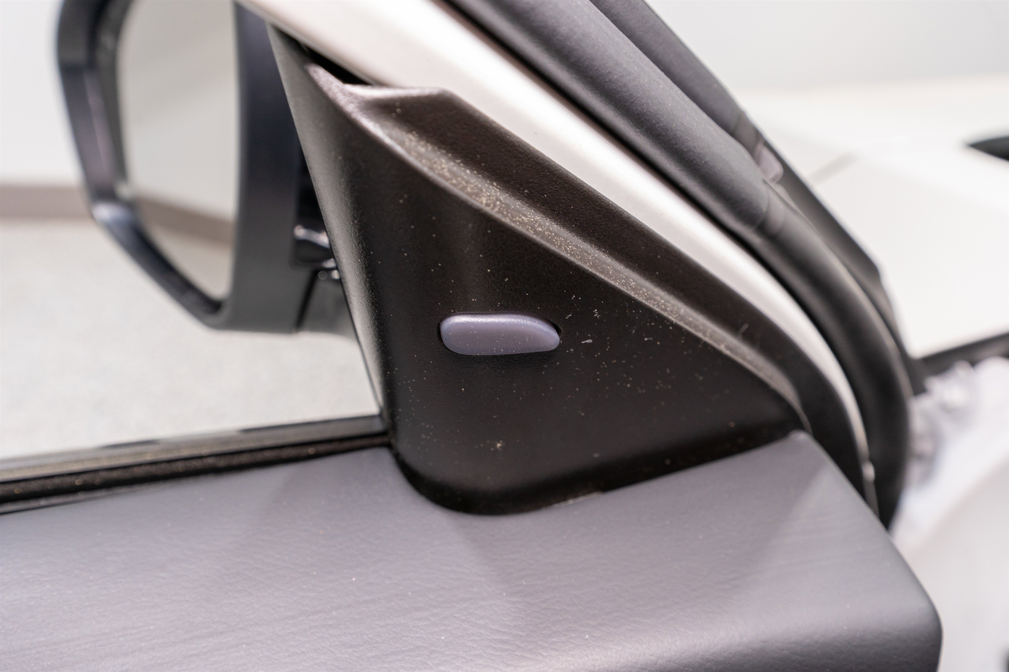 Used 2025 Nissan Altima 2.5 SR image 13