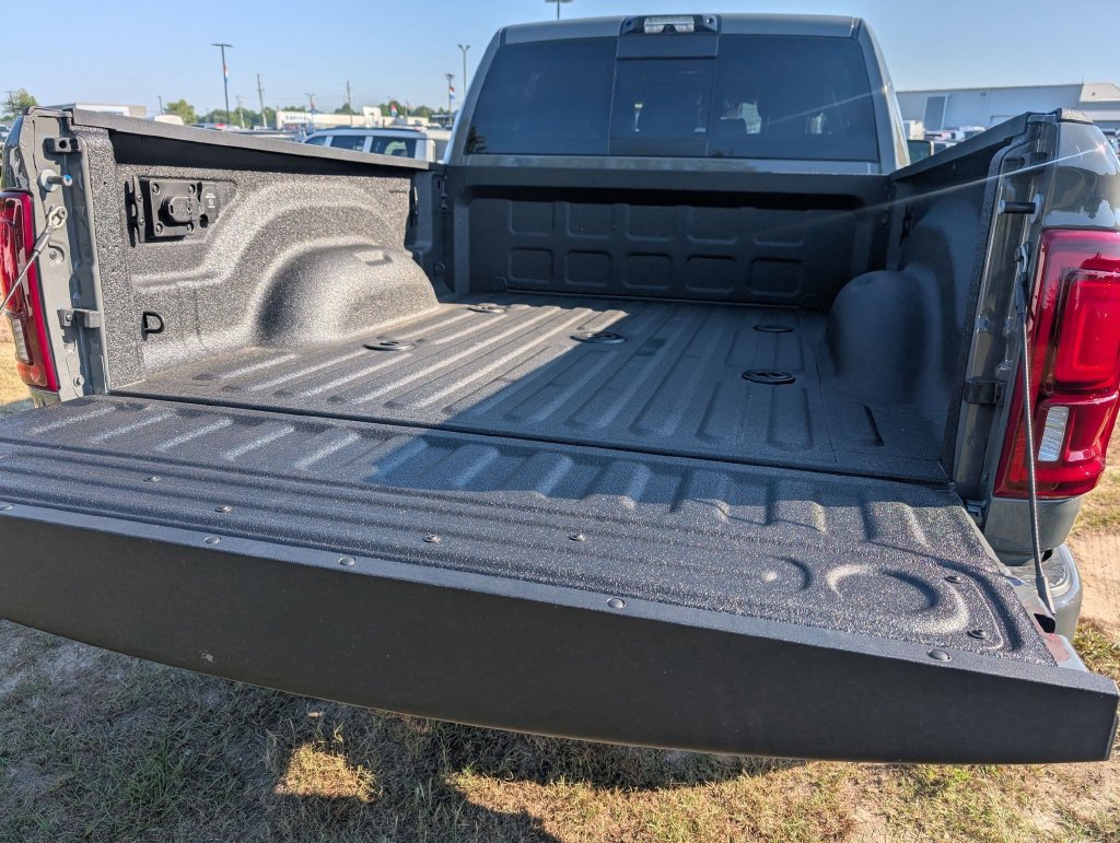 New 2026 RAM 2500 Laramie AWD/4WD image 27