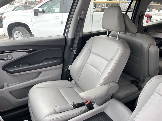 Used 2022 Honda Pilot Touring image 26