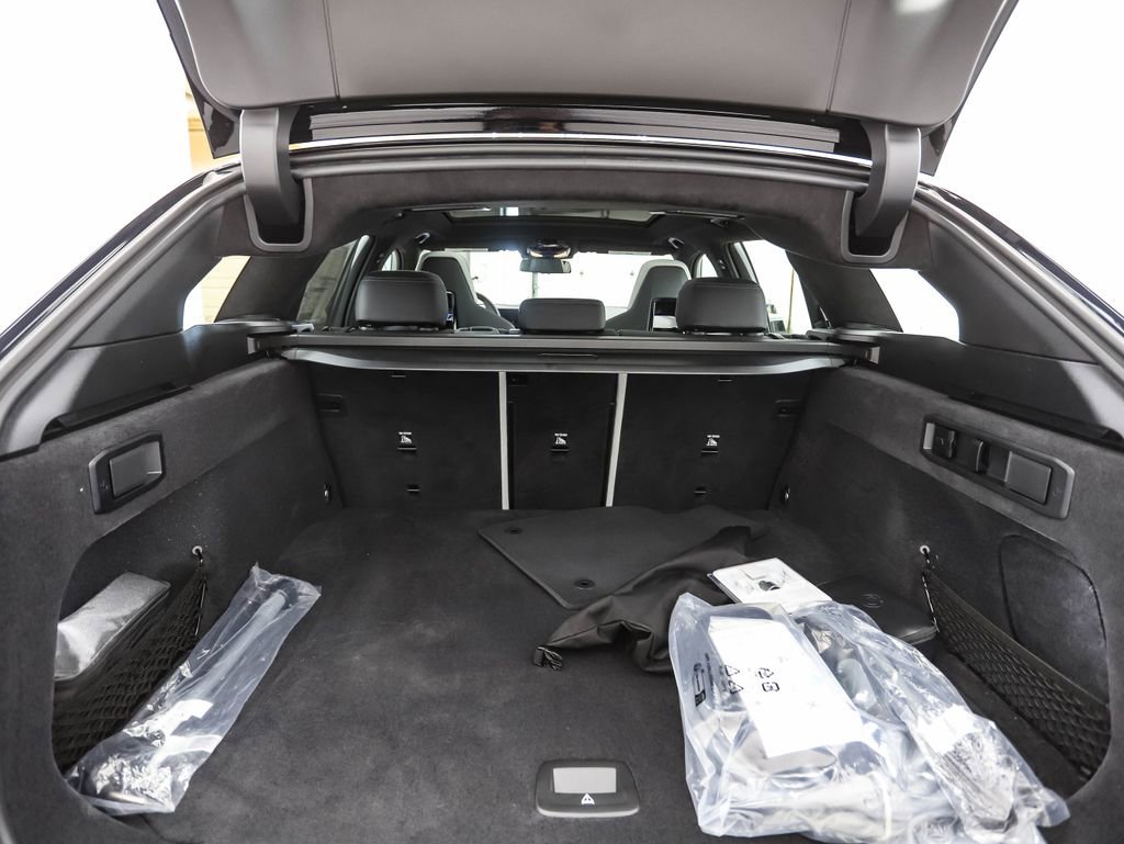 New 2026 BMW M5 Touring w/ Executive Package image 25