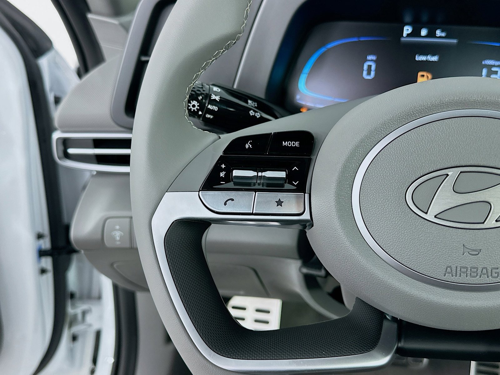 Certified 2026 Hyundai Elantra Sport FWD image 14
