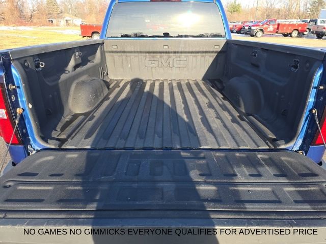 Used 2017 GMC Sierra 1500 SLE w/ Elevation Edition image 5