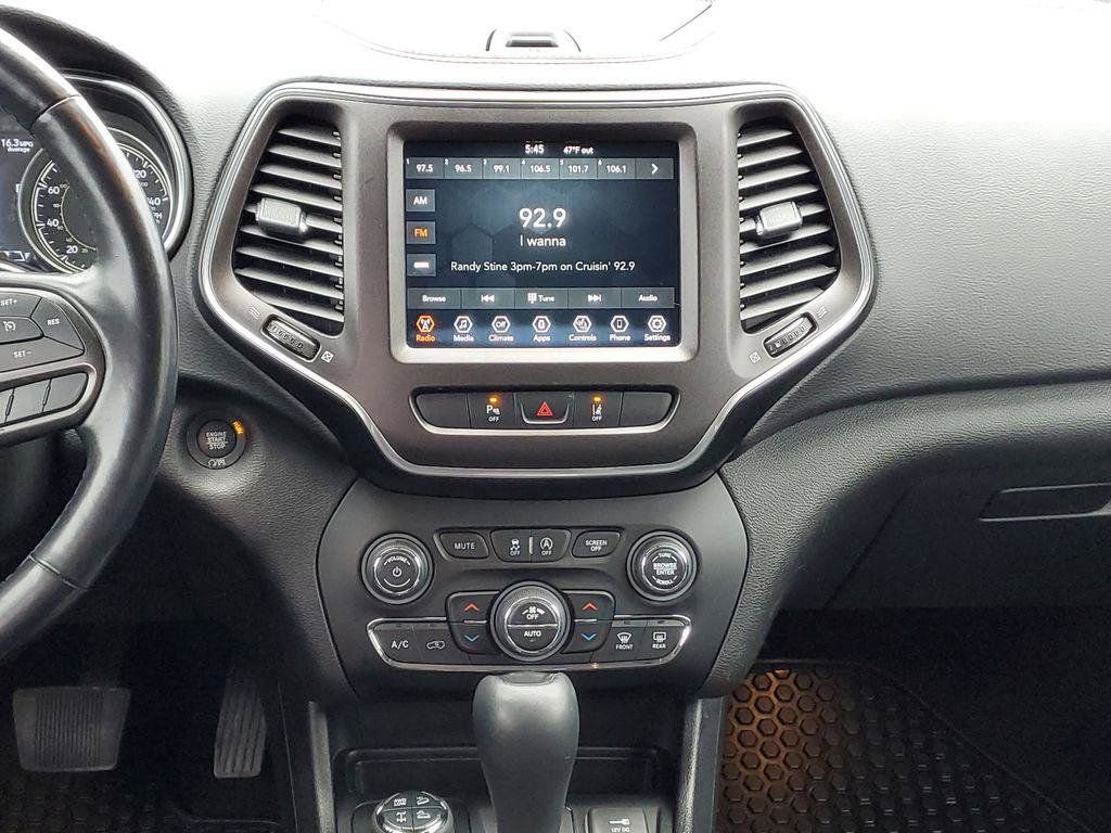 Used 2021 Jeep Cherokee Trailhawk w/ Comfort/Convenience Group image 25