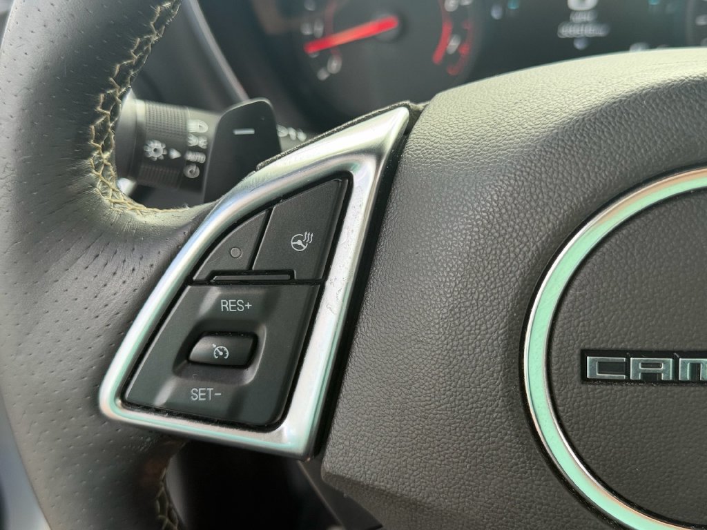 Used 2017 Chevrolet Camaro SS RWD image 17