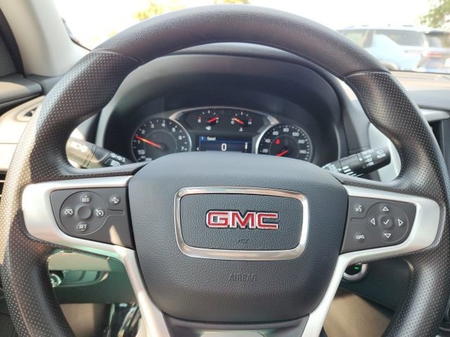 Used 2024 GMC Terrain SLE image 16