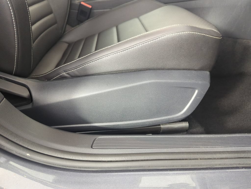Used 2024 Volkswagen Jetta SE FWD image 37