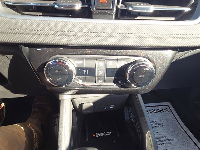 Used 2026 Chevrolet TrailBlazer LT w/ Convenience Package FWD image 27