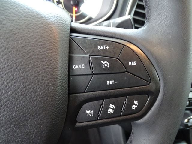 Used 2023 Jeep Cherokee Trailhawk w/ Premium Leather Package AWD/4WD image 8