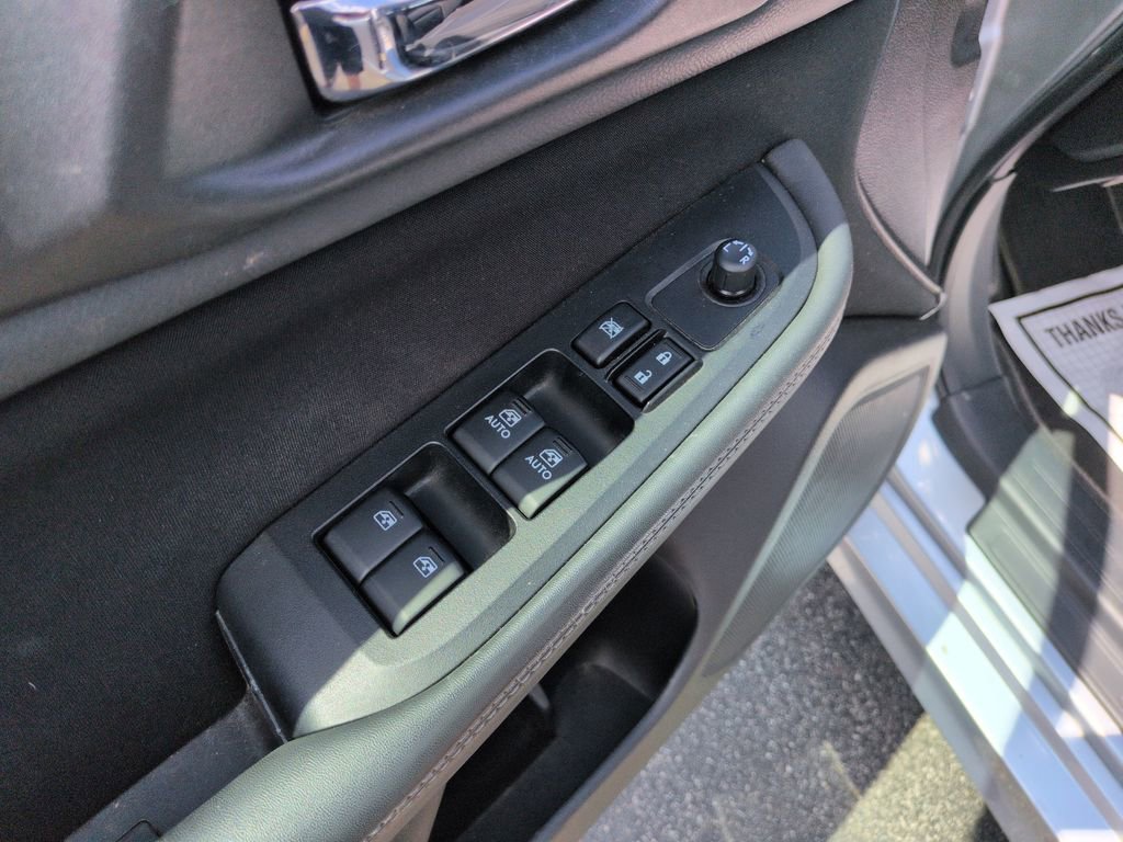 Used 2016 Subaru Legacy 2.5i Premium w/ Popular Package #1 AWD/4WD image 11