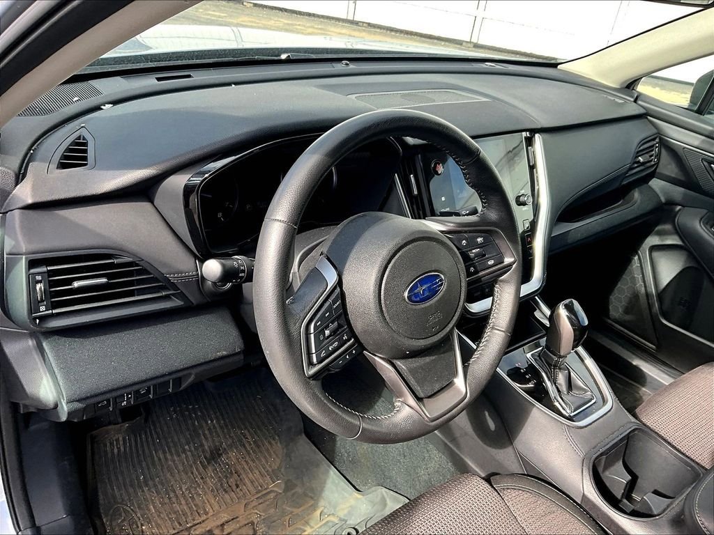Used 2024 Subaru Outback Premium AWD/4WD image 8