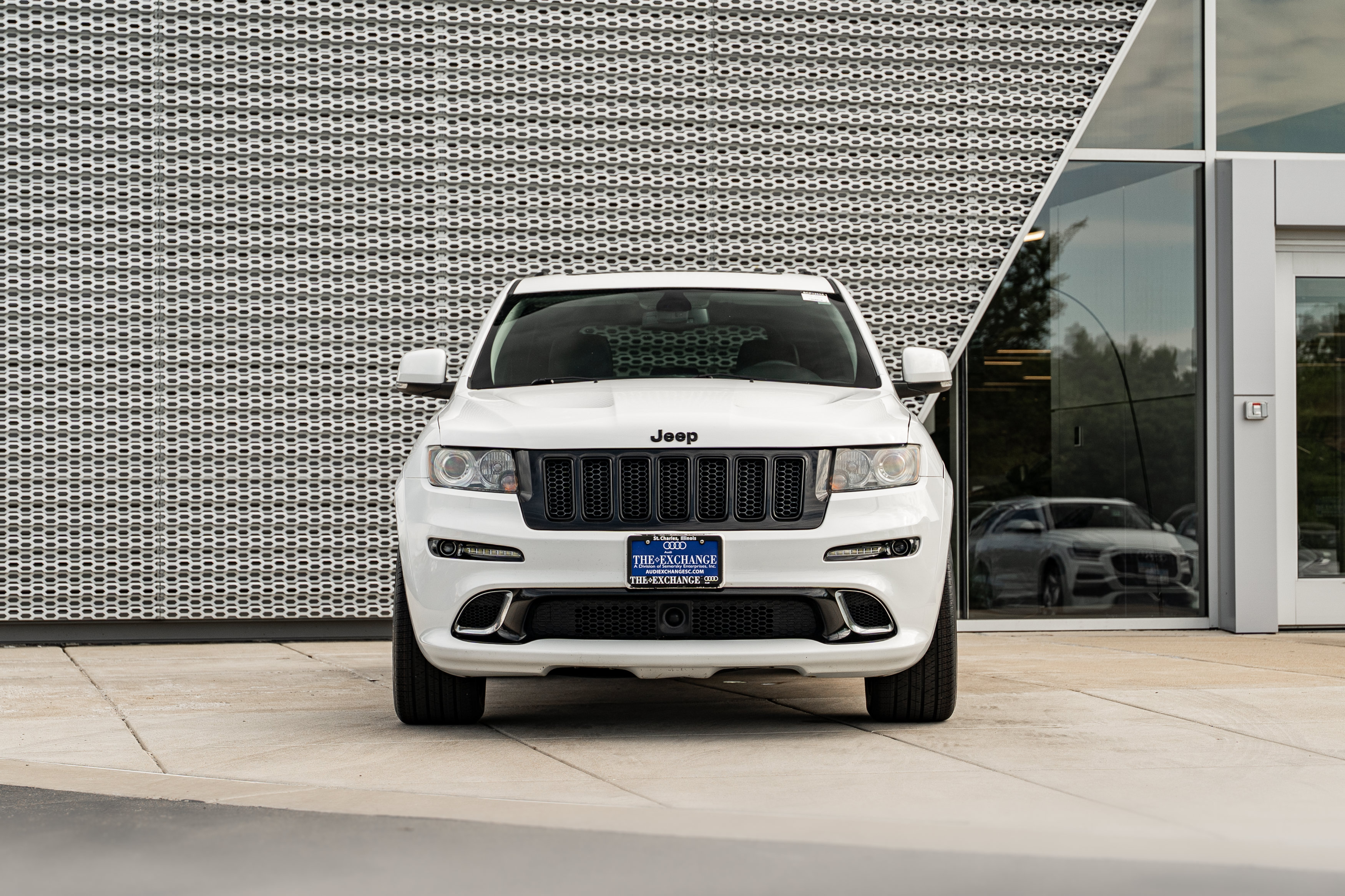 Used 2013 Jeep Grand Cherokee SRT8 AWD/4WD image 31