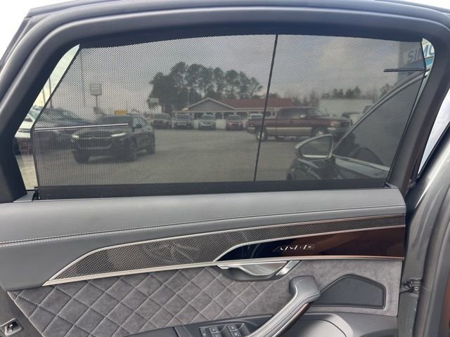 Used 2024 Audi S8 image 27