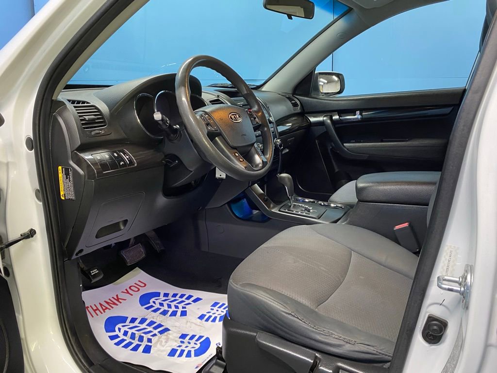 Used 2012 Kia Sorento LX image 13