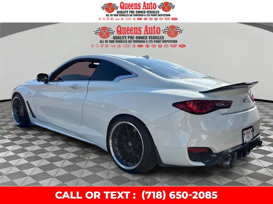 Used 2018 INFINITI Q60 Red Sport 400 AWD/4WD image 4