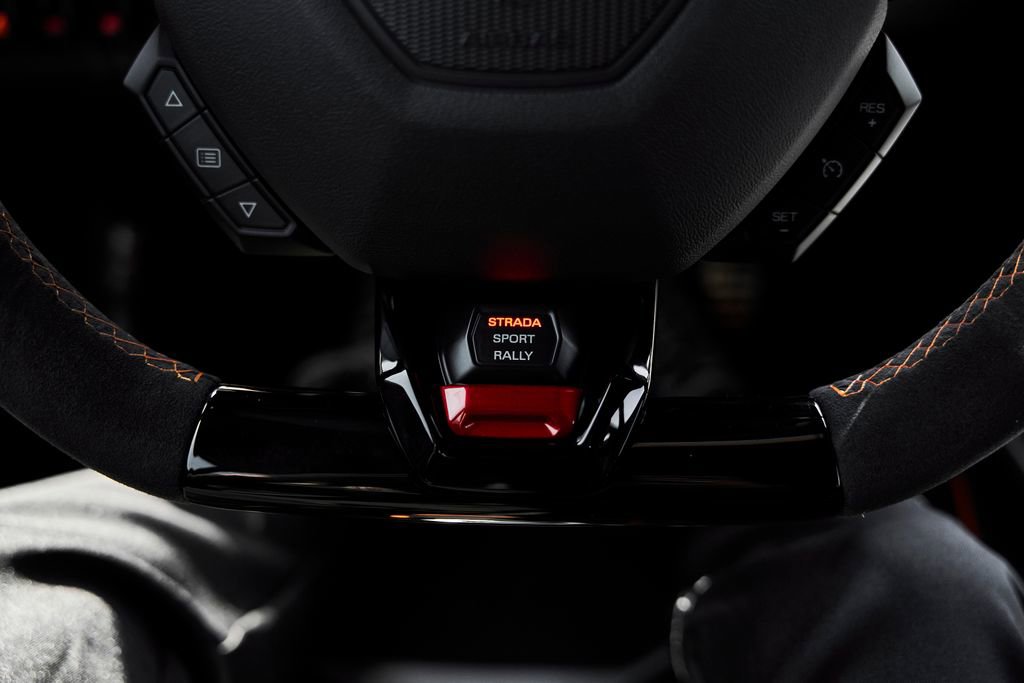 Used 2023 Lamborghini Huracan Sterrato image 61