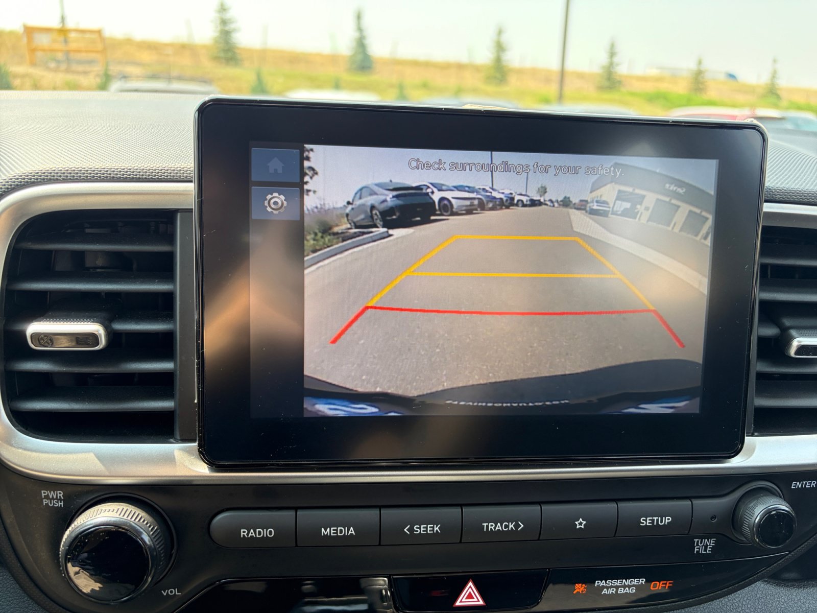 Certified 2025 Hyundai Venue SE FWD image 27