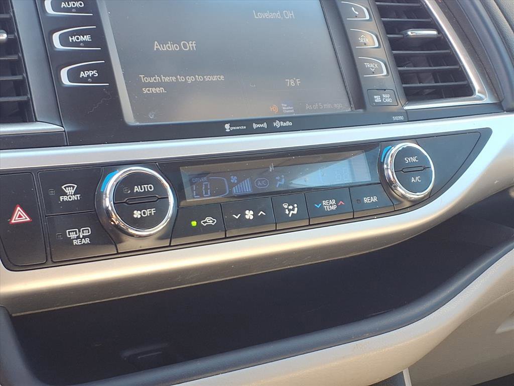 Used 2019 Toyota Highlander XLE image 18