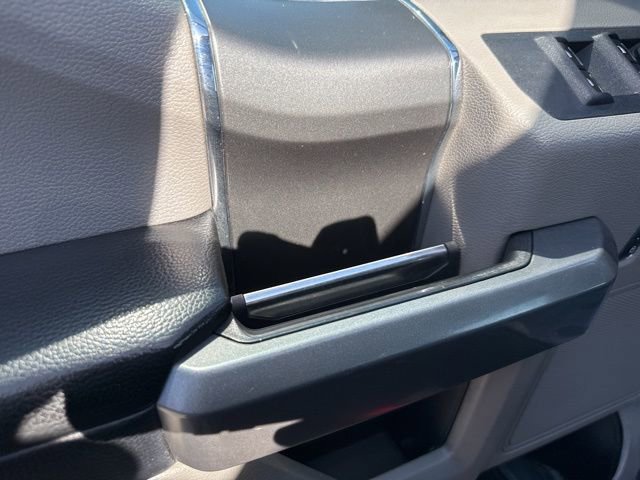 Used 2015 Ford F150 XLT w/ Equipment Group 302A Luxury image 22