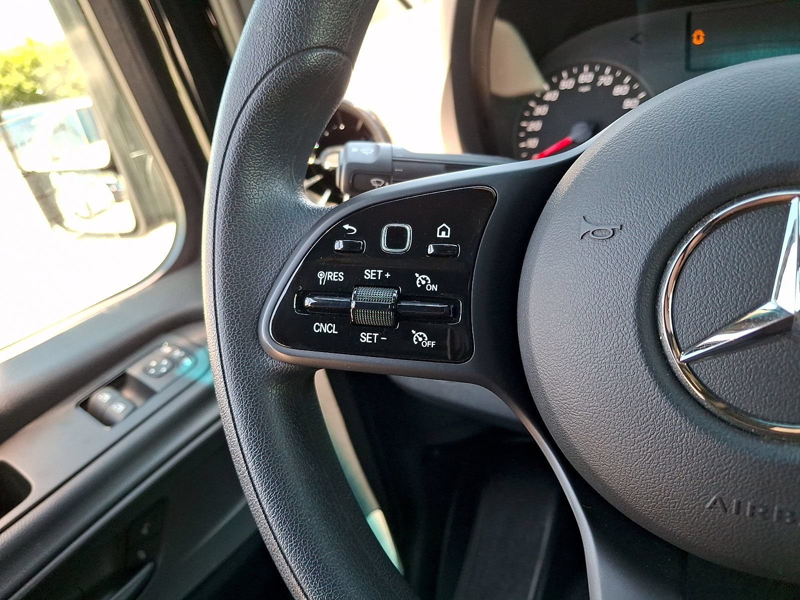 Used 2023 Mercedes-Benz Sprinter 2500 image 20