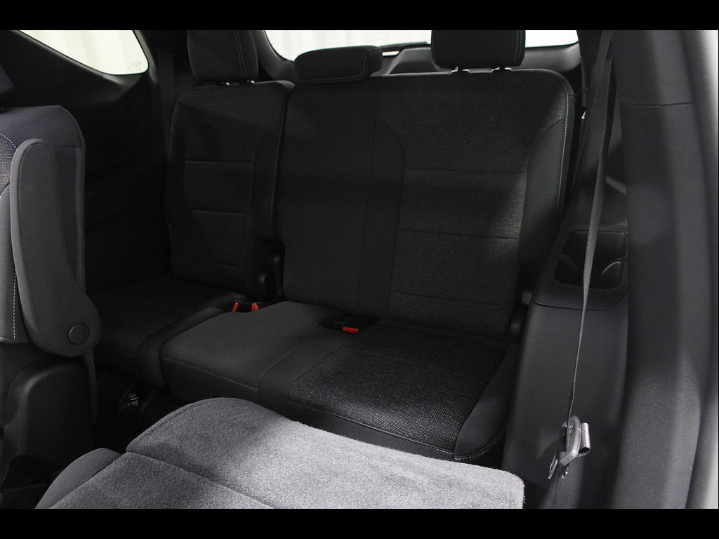 Certified 2024 Chevrolet Traverse LT w/ LPO, Floor Liner Package AWD/4WD image 21
