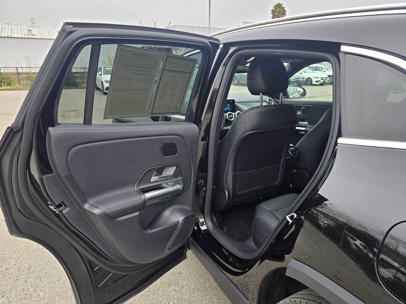 Used 2025 Mercedes-Benz GLA 250 image 18